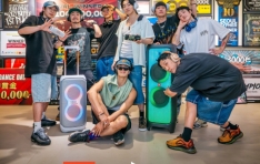 JBL, �극��ŷ �� ����ũ��� ���� ��Ʈ�ʽ� ü��