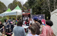 E-������������౸��K-POP ���� �� ���� ������ ó�������� ���ҿ� ��ġ�⡯ 2025 ����û�ҳ��佺Ƽ�� �ø�����û�ҳ⼾�� �ν� �̻� ü�� �α�